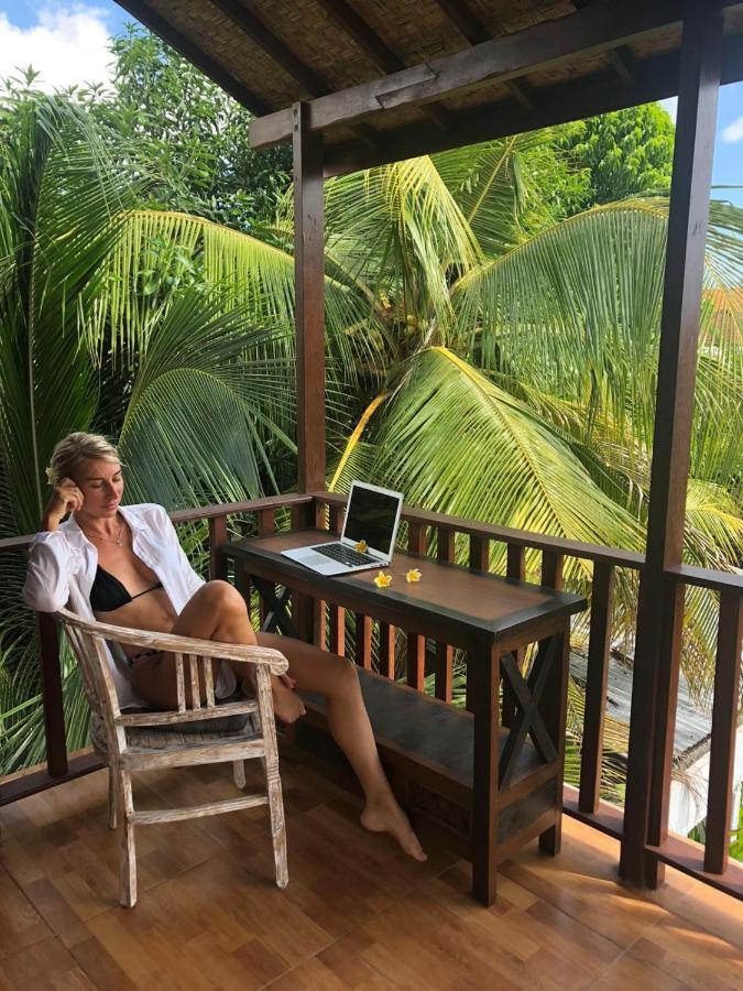 Arjuna Uluwatu Guest House Bagian luar foto